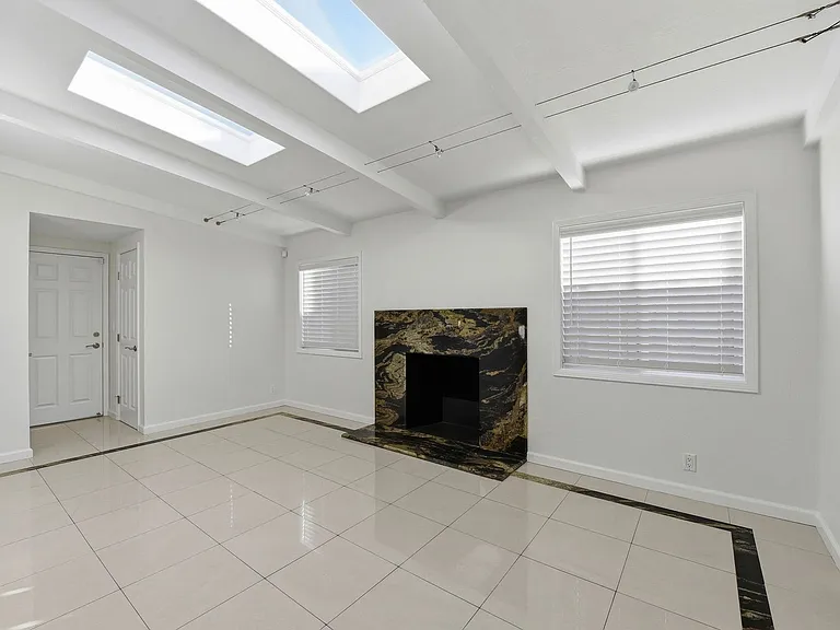 1559 Chambers Dr — Photo 12