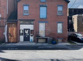 1010 Susquehanna St APT 4, Harrisburg, PA 17102