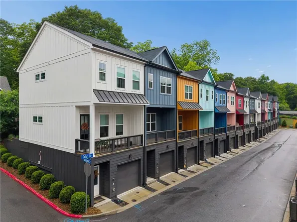 140 Color Cir, Atlanta, GA 30317