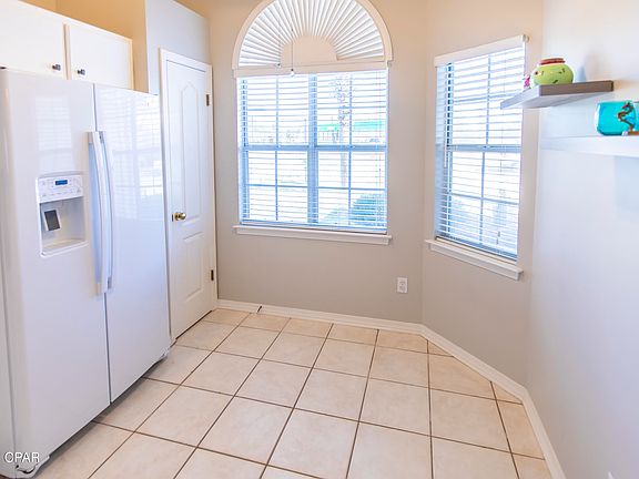 4th image of 110 Argonaut St
