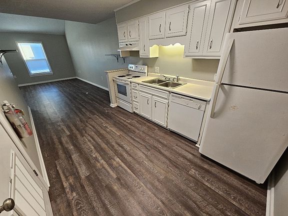 5th image of 230.5 Lanier Dr #284