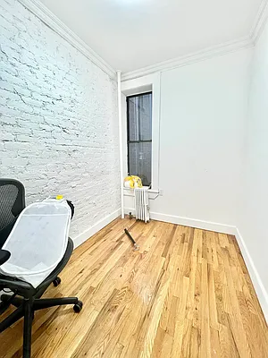 Rented by Bond New York | media 5
