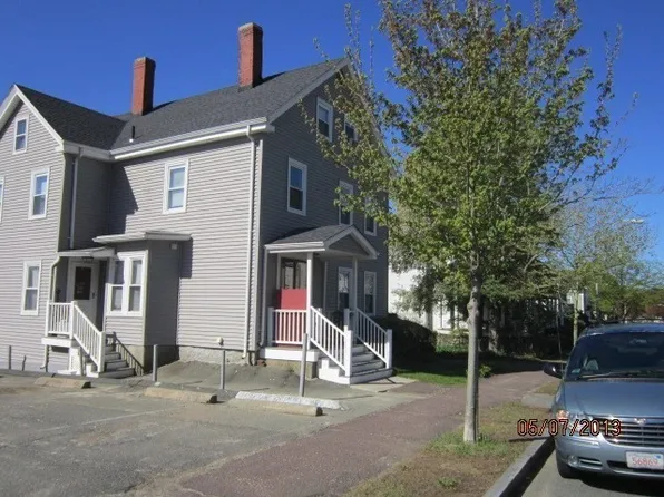 16 Chestnut St, Wakefield, MA 01880