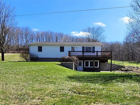 7474 Lovers Lane Rd, Cattaraugus, NY 14719