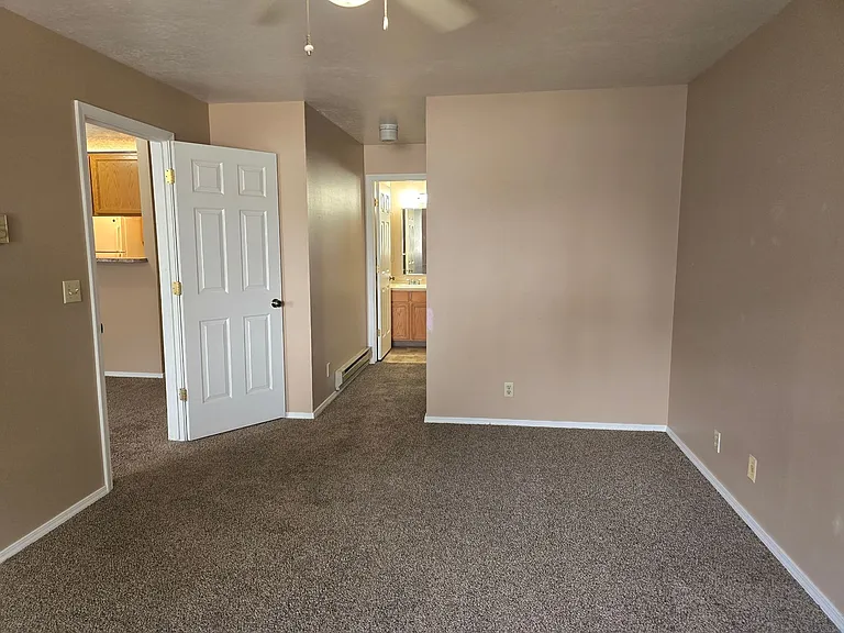 357 Blue Lakes Blvd N — Photo 7