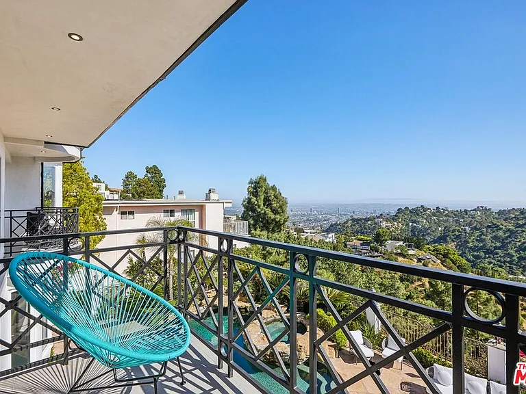 2411 Mount Olympus Dr — Photo 46