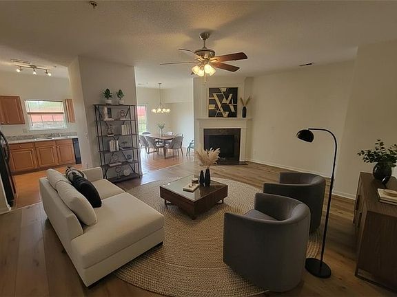 Virtually Staged Living