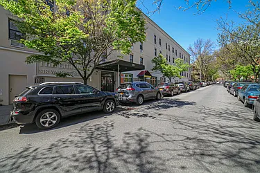 318 Warren Street in Cobble Hill