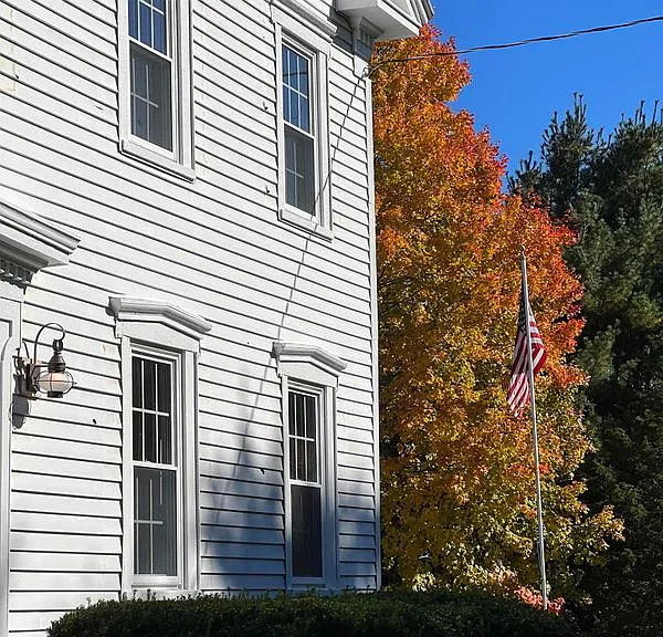 23 Post Rd — Photo 2