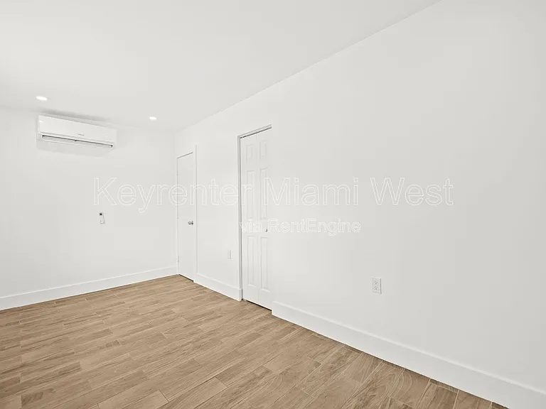 10990 NW 18th Ave #2 — Photo 11