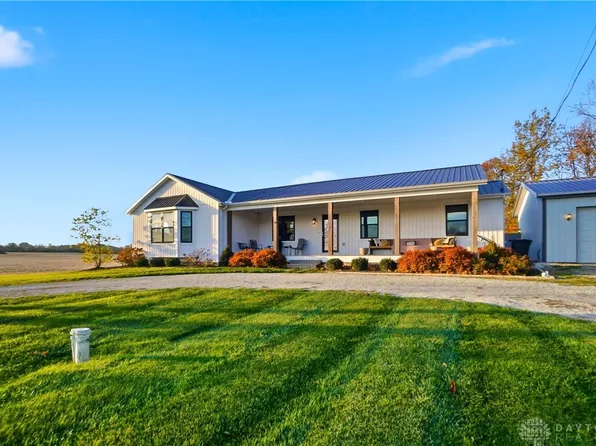 12538 Silvers Rd, South Vienna, OH 45369