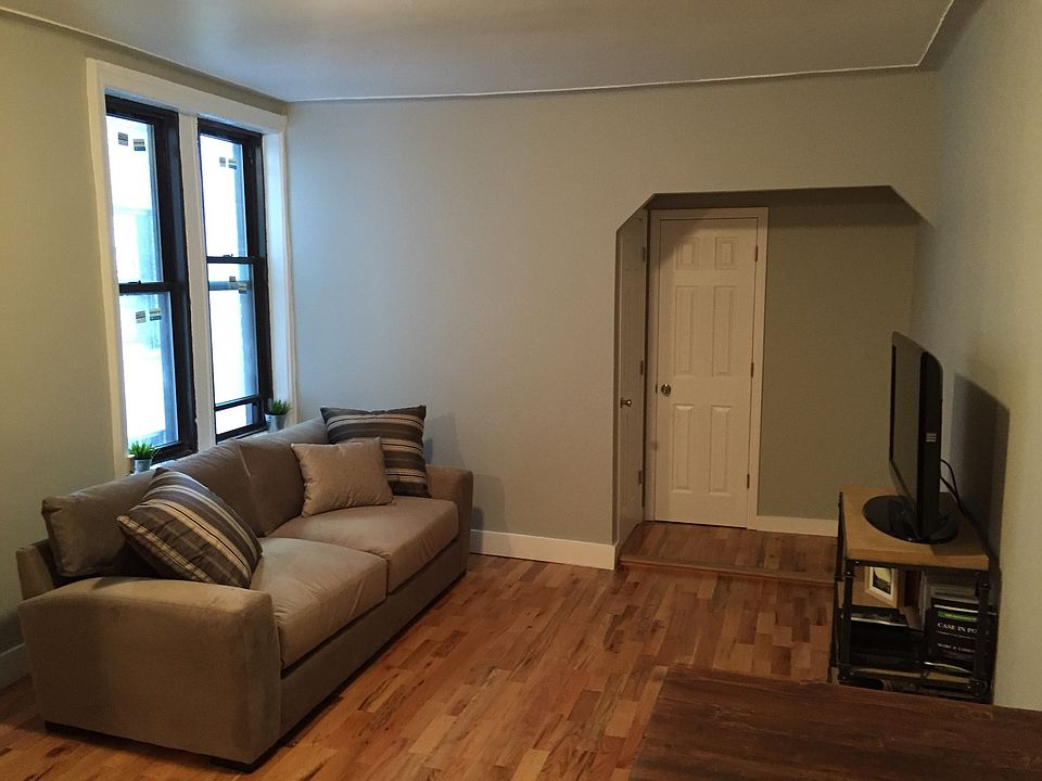 1st image of 377 Montgomery St