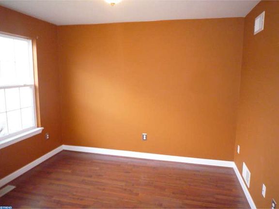 2nd image of 104 Lidia Ln