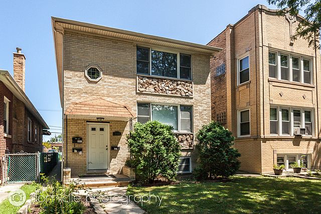1st image of 5407 N Sawyer Ave #G
