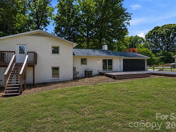 2nd image of 2168 Dartwood Dr NW