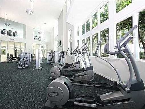 5th image of 1900 N Bayshore Dr APT 2606