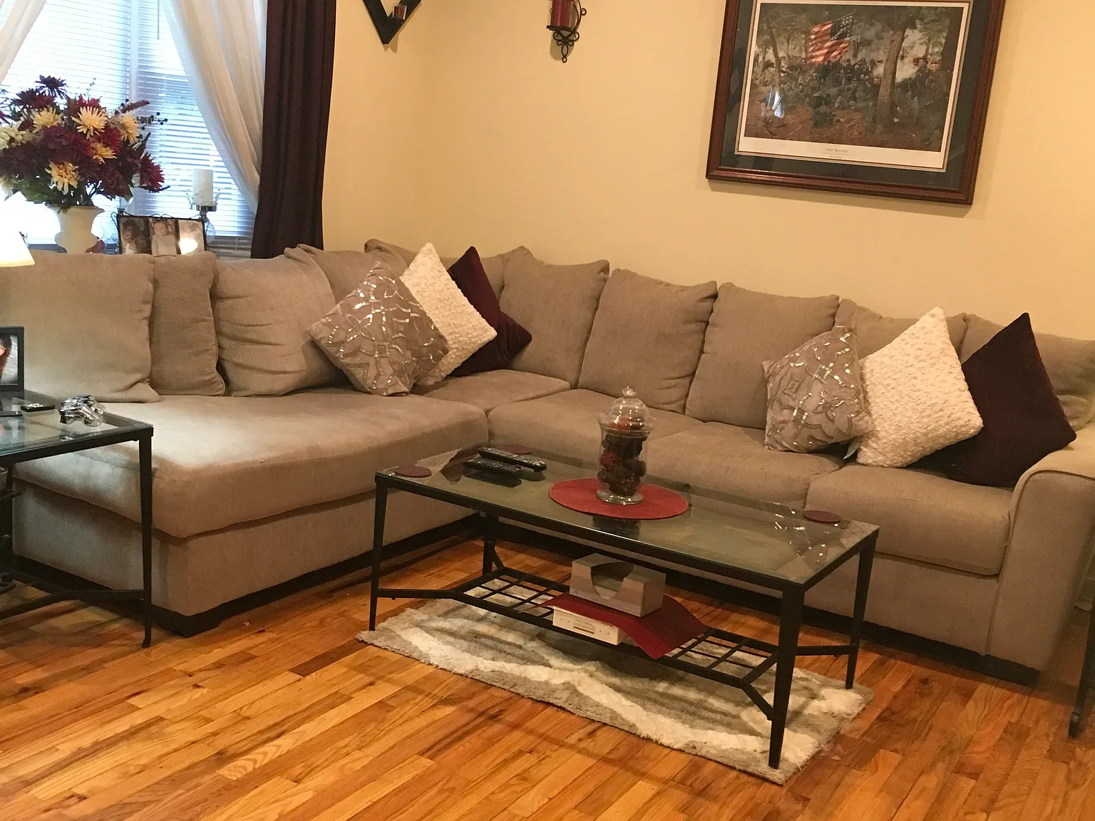 2 bed, 1000 sqft, $1,775 — Photo 2