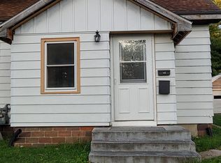 613 4th St SW, Waseca, MN 56093