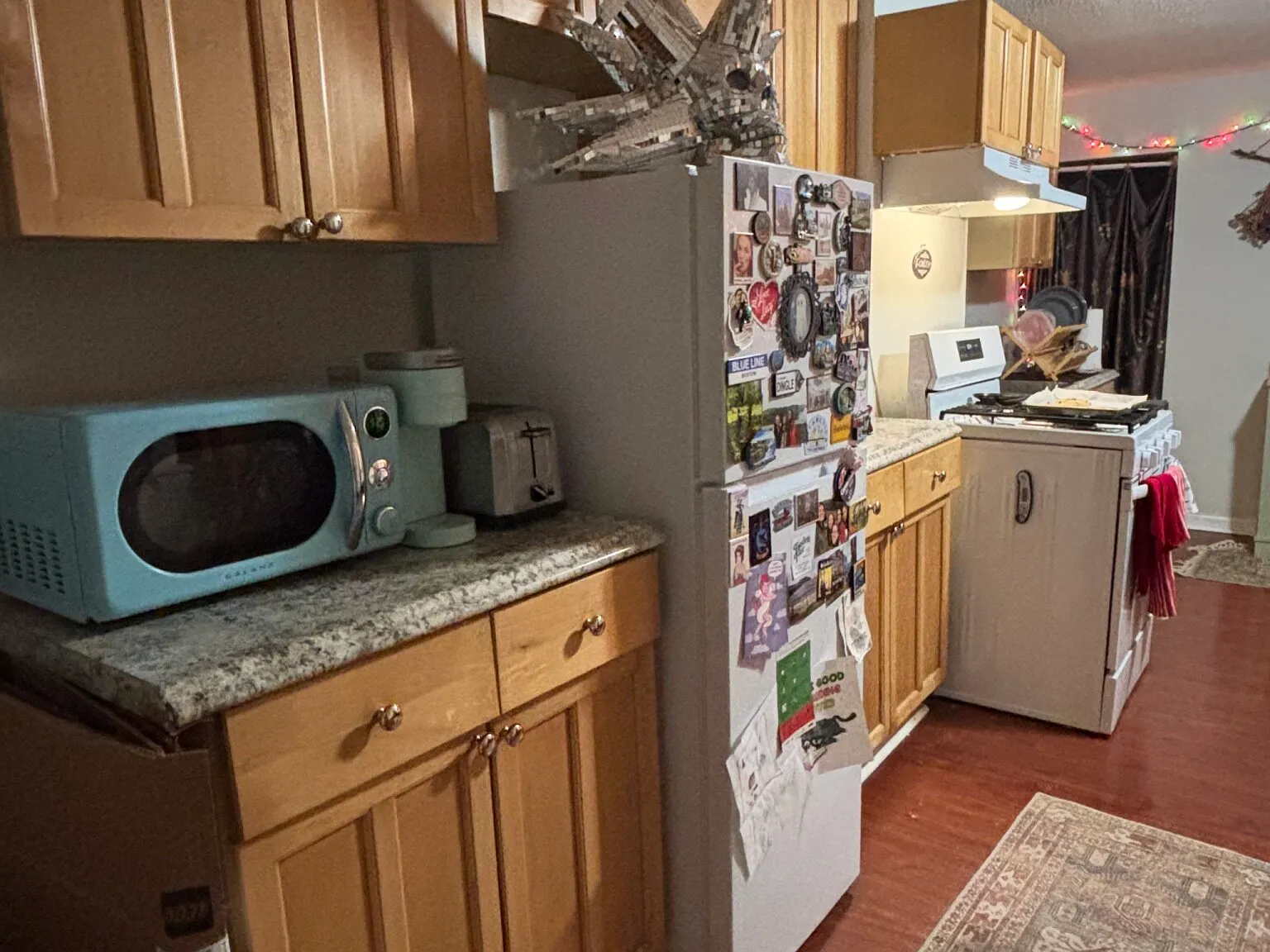 2 bed, 1.0 bath, $2,590 — Photo 2
