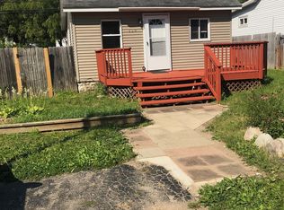124 Calvert Ave, Waterford, MI 48328
