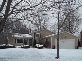 15225 Wilmington Dr, Strongsville, OH
