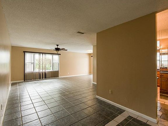 5th image of 9205 Cypresswood Cir