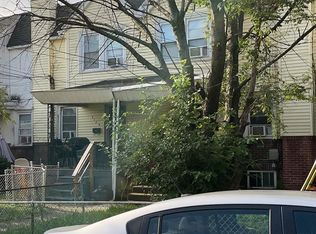 7124 Clover Ln, Upper Darby, PA 19082