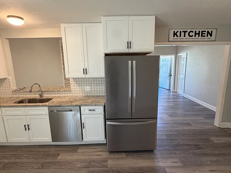 242 Dianne Dr — Photo 9