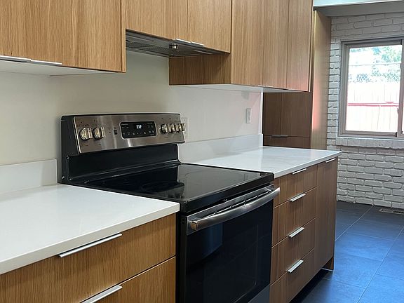 4th image of 2279 E Keller Ln #A