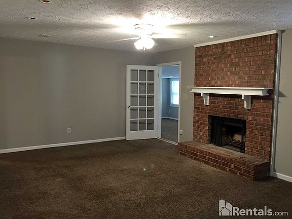 4th image of 115 N Hampton Dr