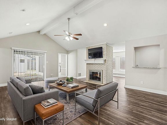 3rd image of 505 Springhill Dr