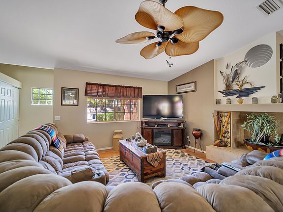 4th image of 3705 Beachview Dr