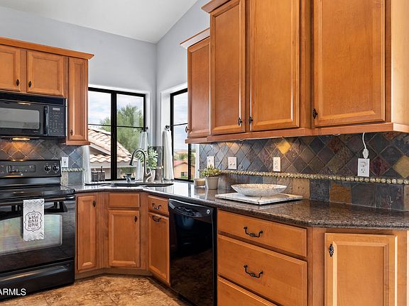 4th image of 14844 N GREENHURST Avenue