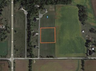 11 E Meadow Creek Ln, Lynn Center, IL 61262