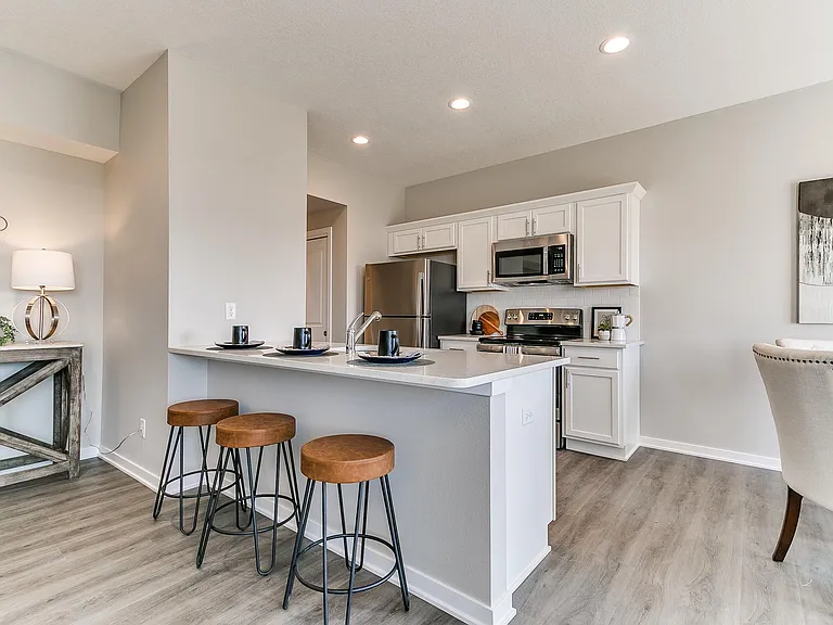 7000 Lake Hill Dr #6 — Photo 9