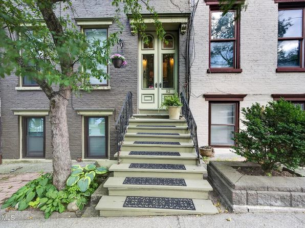 82 Dove St #B