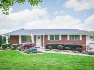 776 Sumpter Rd, Kingsport, TN 37663