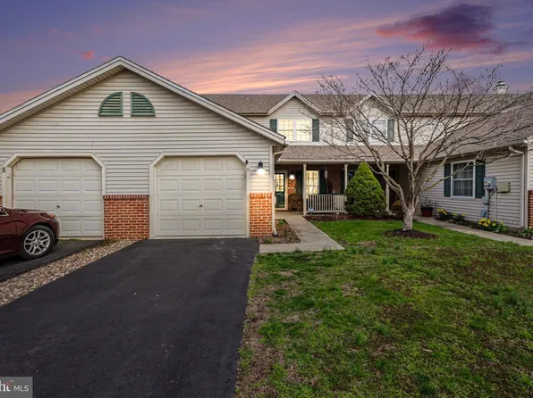 6 Westwood Ct, Enola, PA 17025