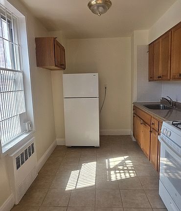 3rd image of 65-04 Booth St #6