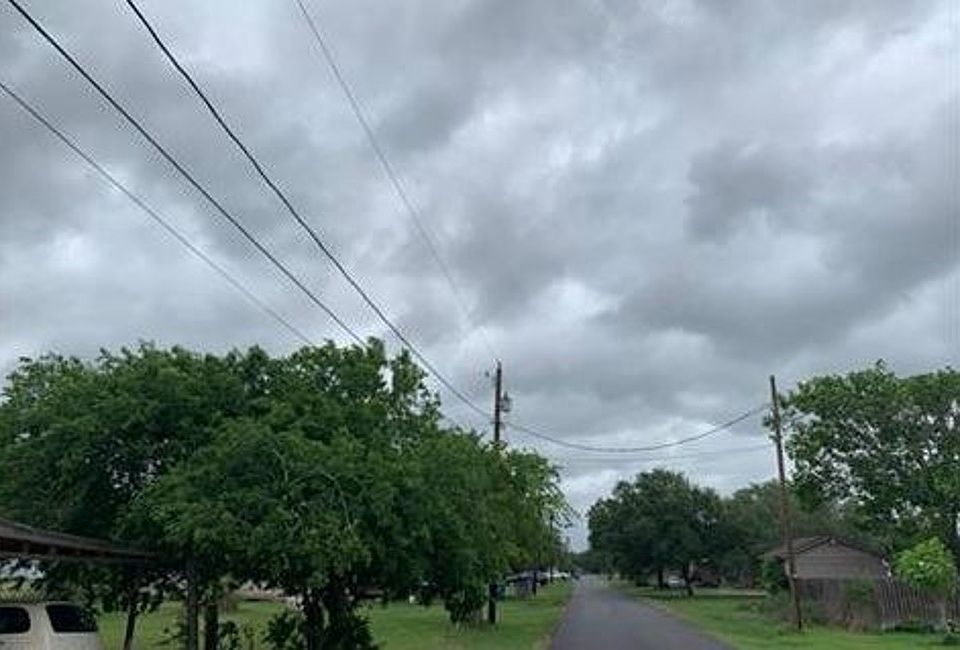 118 Driscoll St, Woodsboro, TX 78393 Zillow