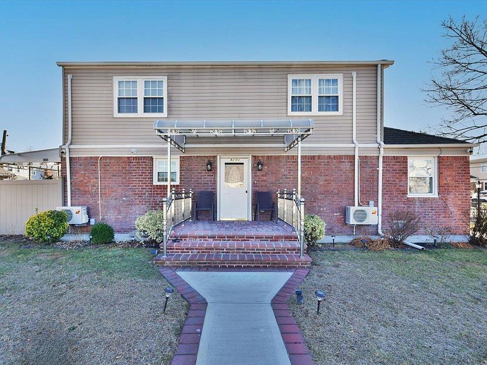 1st image of 82-03 260 Street