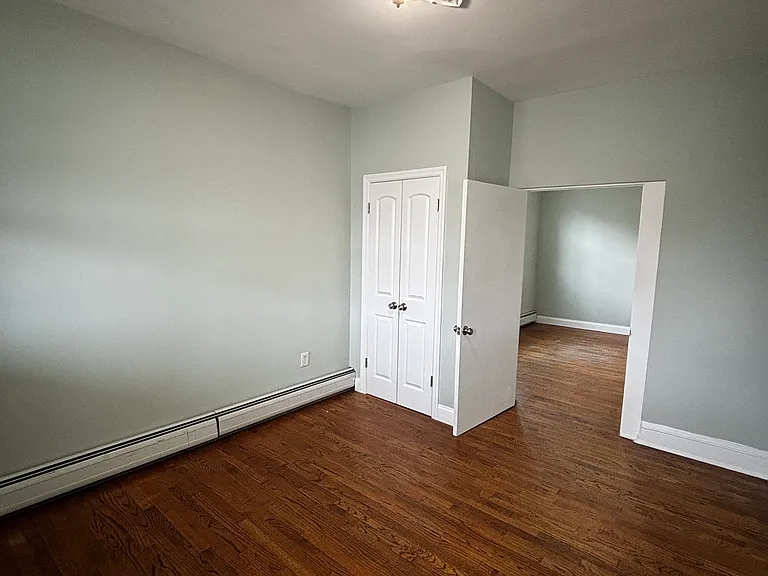 5016 Columbia Ave #1R — Photo 9