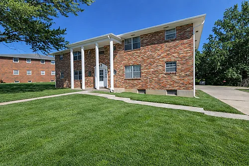 2705 Rollins Rd Photo 1