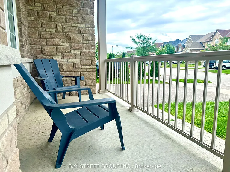 1003 Green St — Photo 2