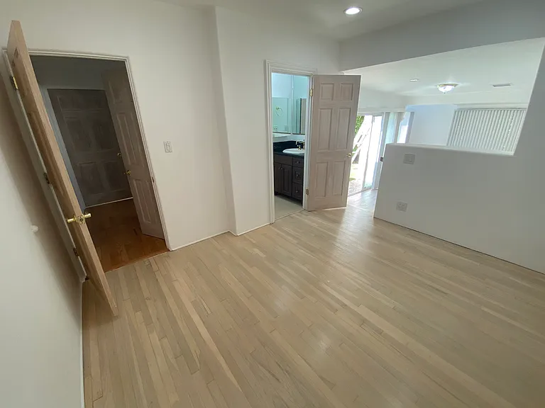 2710 Stoner Ave — Photo 24