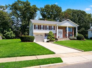 38 Brunswick Dr, Howell Twp., NJ 07731