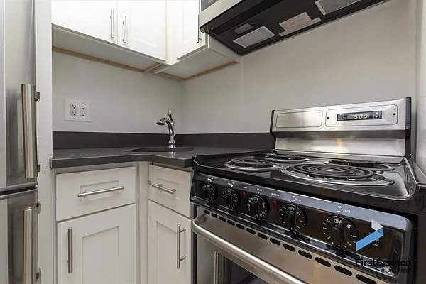 Rented by Compass | media 9