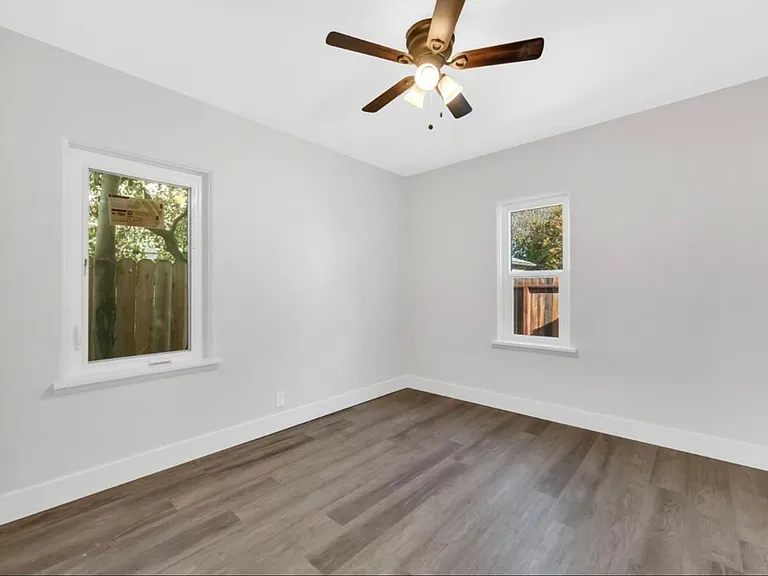 1519 Tessa Ave - Sacramento 95815 — Photo 9