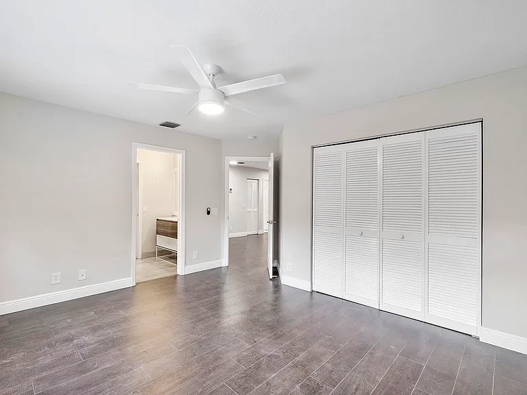 6364 NW 78th Dr — Photo 35