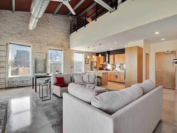 3rd image of 7777 Elmwood Ave APT 201